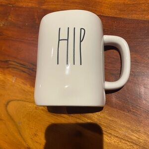 Rae Dunn Hip Hop‎ mug